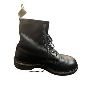 Dr. Martens VEGAN 1460 FELIX LACE UP BOOTS sz 7